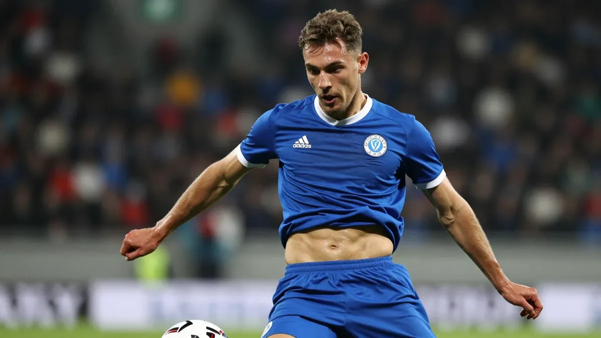 SC Heerenveen begon de uitwedstrijd tegen Ajax met een nederlaag op 16 augustus, een duel dat werd vastgelegd door...