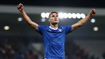 sc Heerenveen needed extra time to defeat amateur side Hoek in the KNVB Cup, with goals from Schalkwijk, Impens, Köhlert...